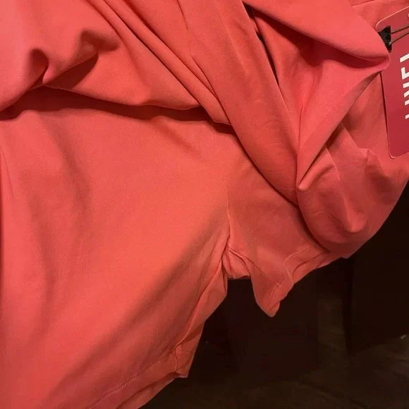 LIVE High-Rise Tennis Skirt Skort CORAL NEW NWT - Picture 5 of 13